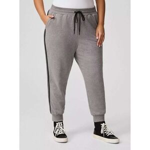 Torrid Active Everyday Fleece Active Joggers‎ Plus 1 (1X) Grey Jogger Sweatpants